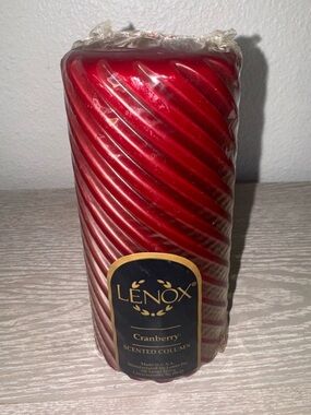 vintage Lenox cranberry-scented ribbed column pillar candle